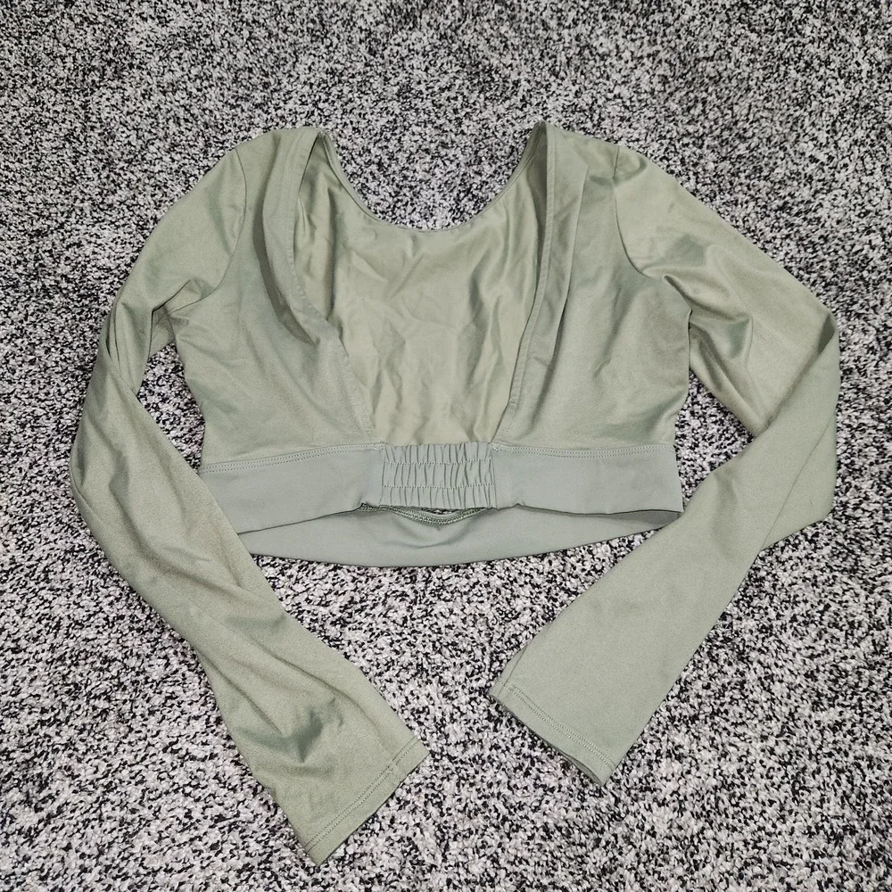 Victorias Secret Sport Olive Green Crop Top Long Sleeve Open Back Keyhole Gym S